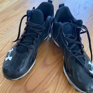 Men's Size 8 Under Armour Football Cleats